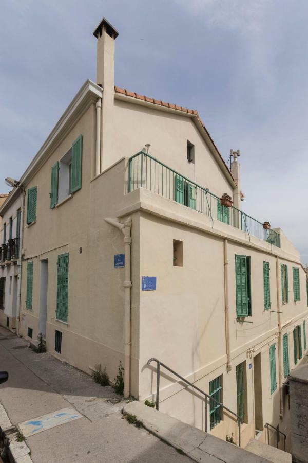 Stud Terras Ville Corniche 2 Pers Stat Gratuit Rue Modif Suivt Possib Et Accord Exclusif مارسيليا المظهر الخارجي الصورة