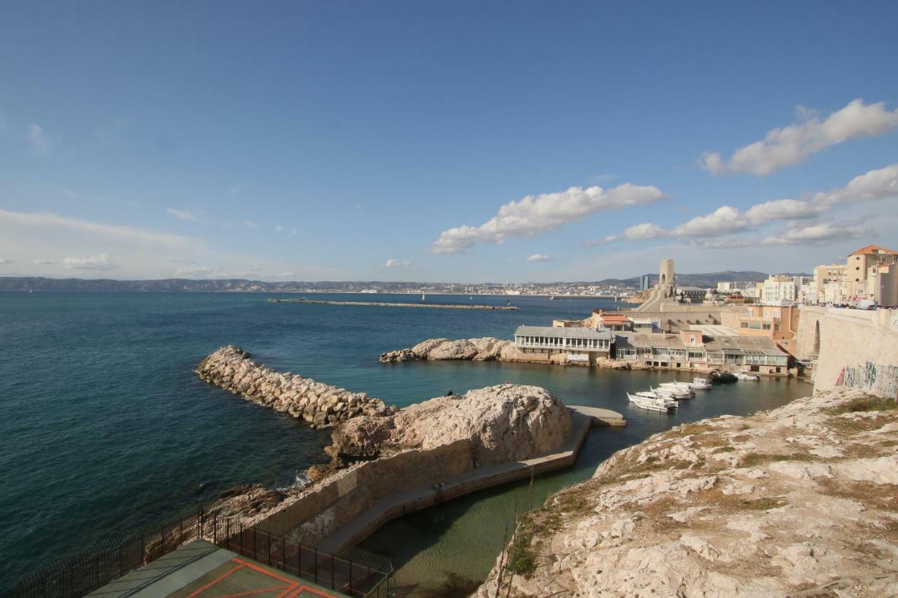 Stud Terras Ville Corniche 2 Pers Stat Gratuit Rue Modif Suivt Possib Et Accord Exclusif مارسيليا المظهر الخارجي الصورة